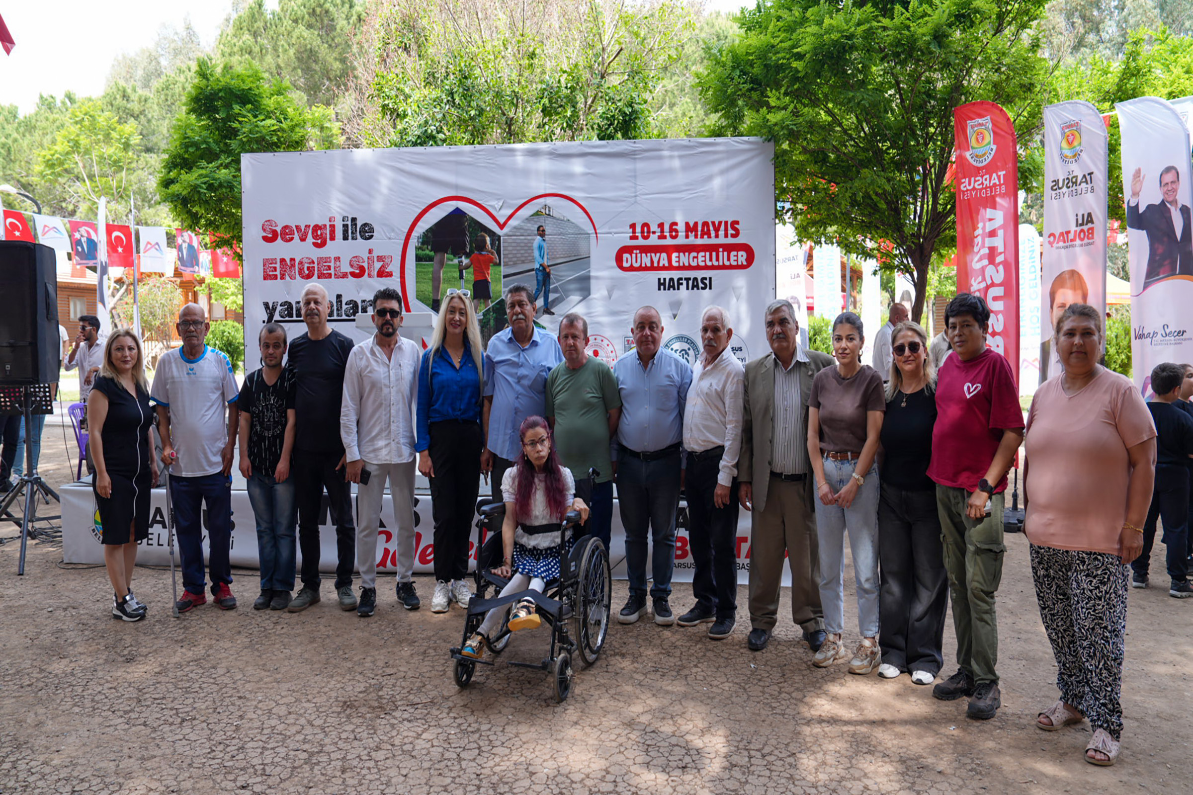 TARSUS BELEDİYESİ’NDEN ANLAMLI KUTLAMA: ENGELLİLER HAFTASI VE ANNELER GÜNÜ BİRLİKTE KUTLANDI