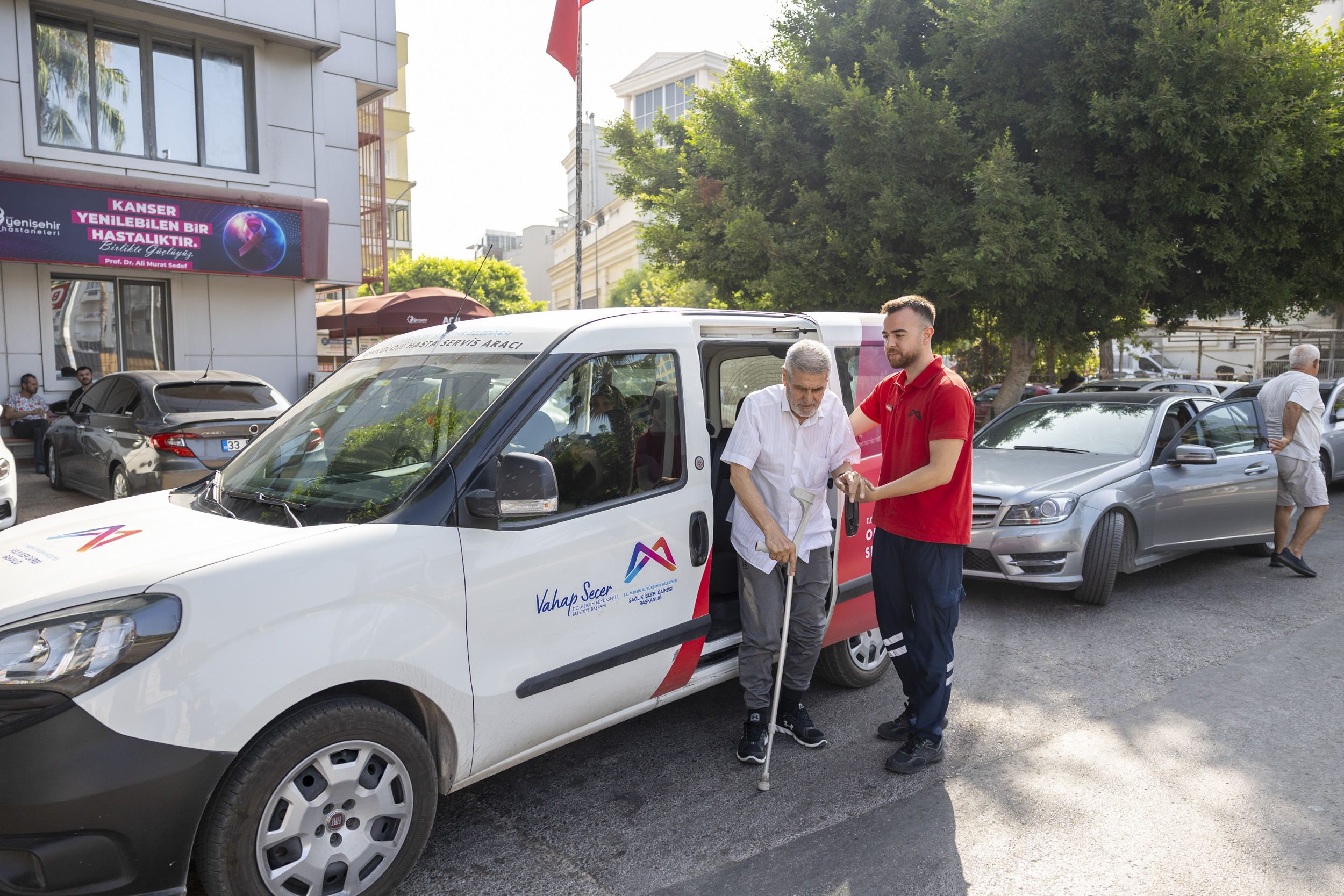 BÜYÜKŞEHİR ONKOLOJİ HASTALARINA ÜCRETSİZ SERVİS HİZMETİ VERİYOR