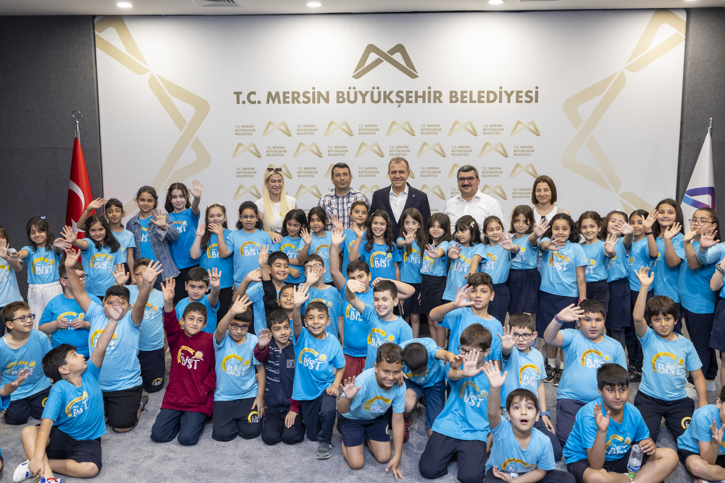 MERSİN’İN HAFIZASI TAŞ BİNA, ‘KENT MÜZESİ’NE DÖNÜŞÜYOR