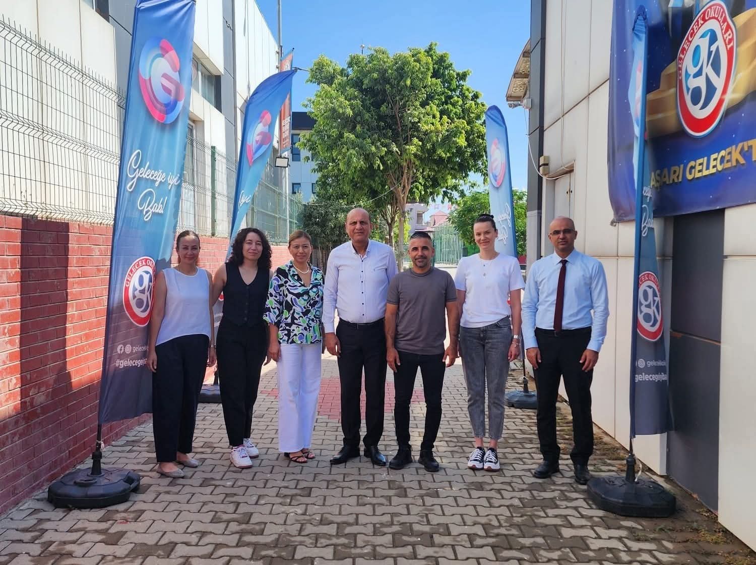 TARSUS İLÇE MİLLİ EĞİTİM MÜDÜRÜ MUSTAFA ANTEPLİOĞLU’ NDAN GELECEK OKULLARINA ZİYARET