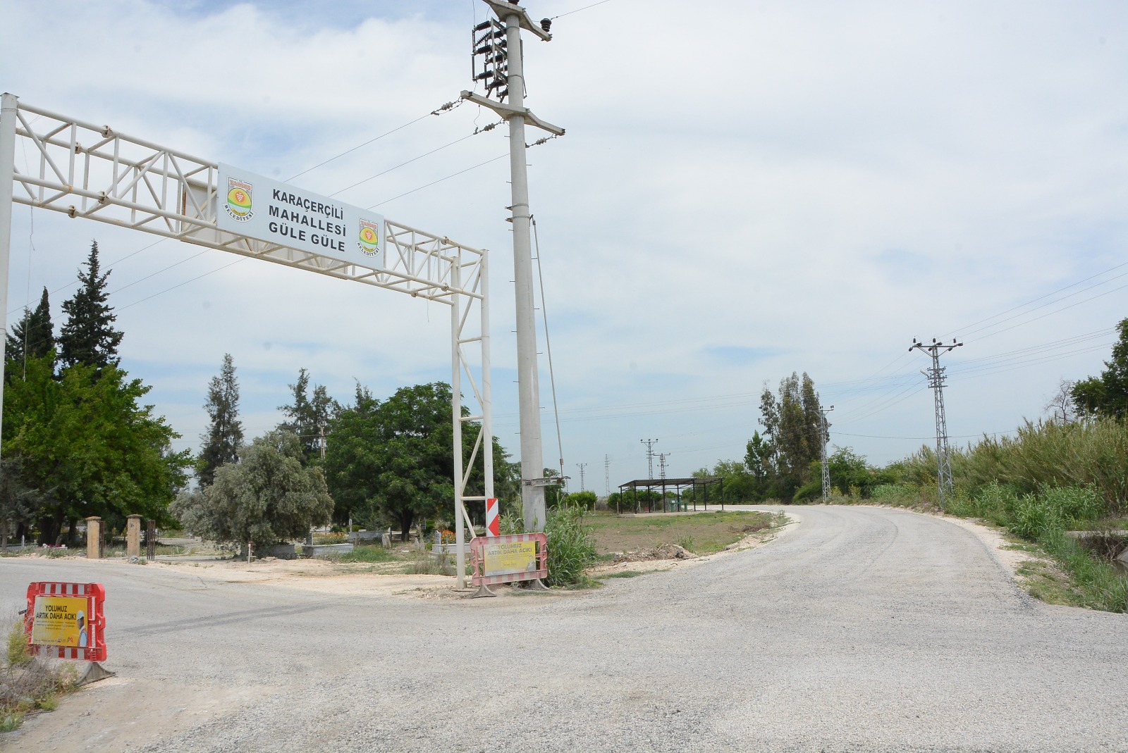 KARAÇERÇİLİ YOLU MERSİN BÜYÜKŞEHİR TARAFINDAN TAMAMEN YENİLENDİ