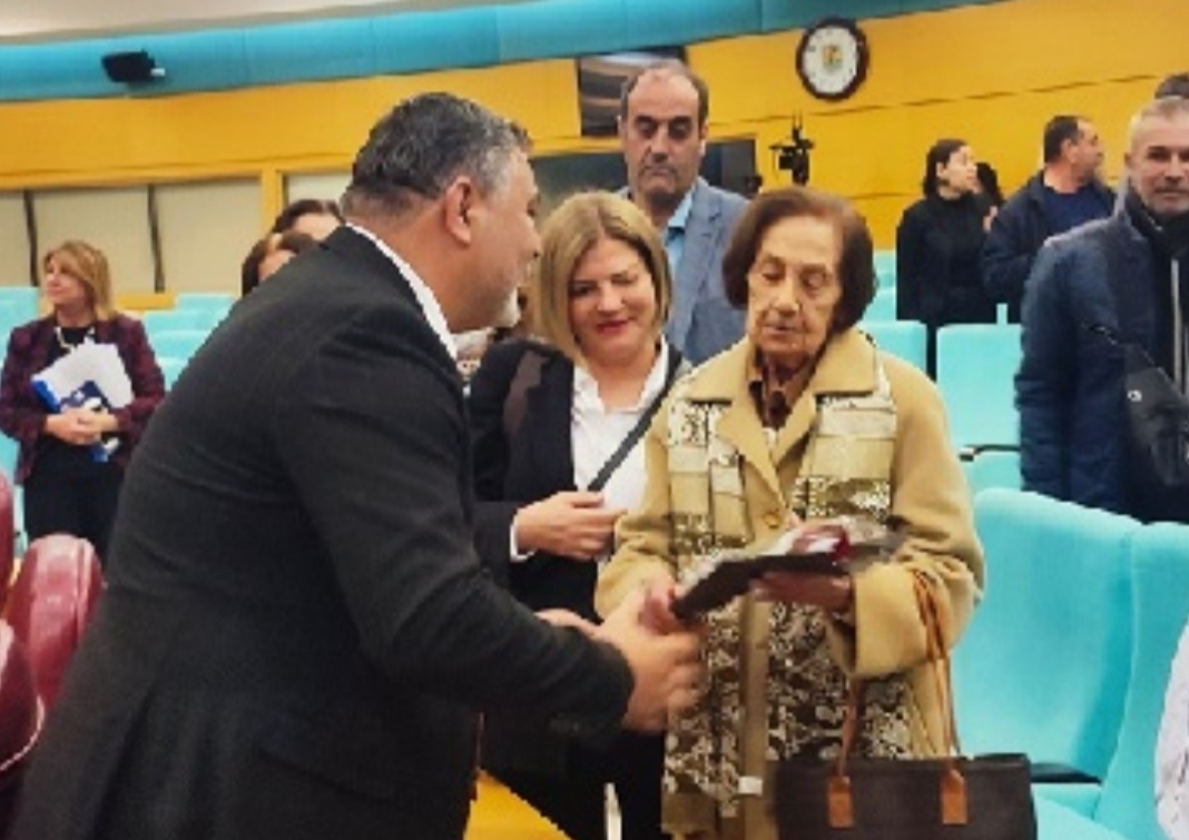 SERKAN AKKAYA 8 MART DÜNYA KADINLAR GÜNÜNÜ KUTLADI