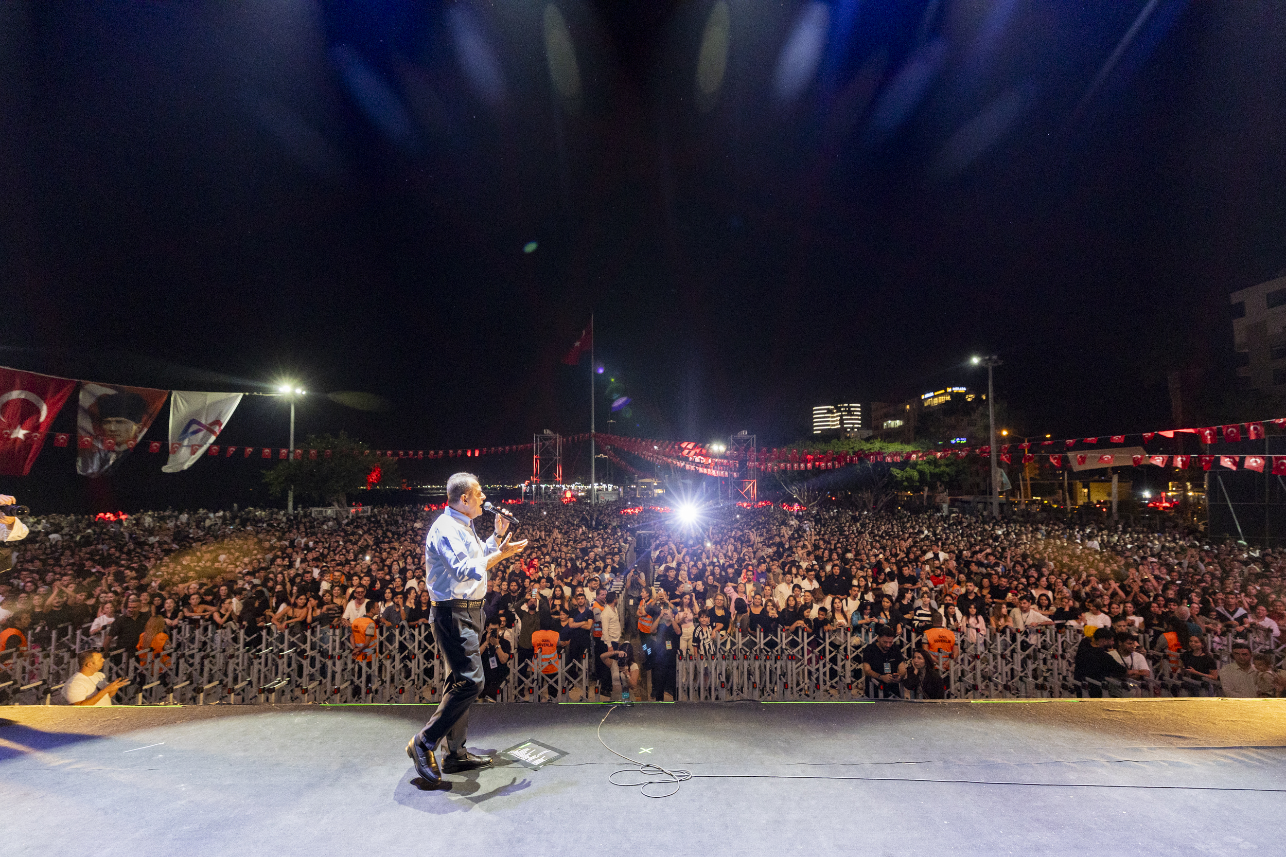 MERSİN’DE, ‘GENÇLİK FESTİVALİ’ COŞKUSU TÜM KENTİ SARDI
