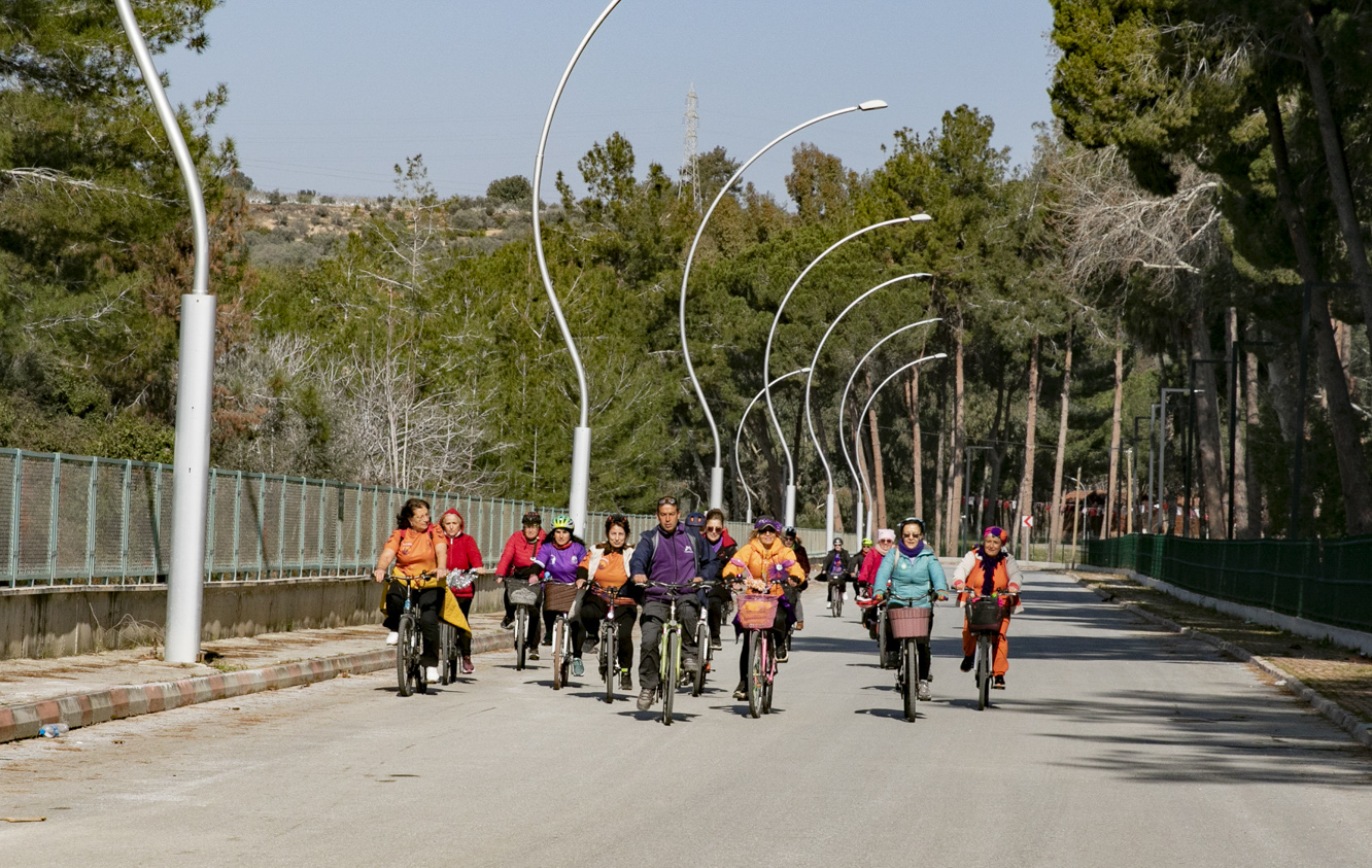 BİSİKLETLİ KADINLAR “PEDALLARI ÇEVİRİYORUZ” ETKİNLİĞİNDE BULUŞTU