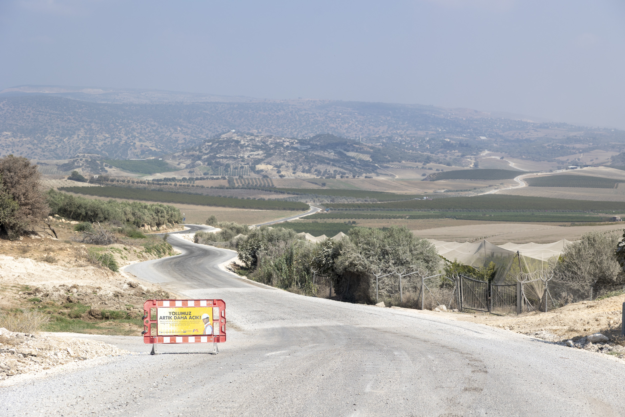 MERSİN BÜYÜKŞEHİR’LE ÖZDEŞLEŞEN KALİTELİ YOL ÇALIŞMALARINA BİR YENİSİ DAHA EKLENDİ