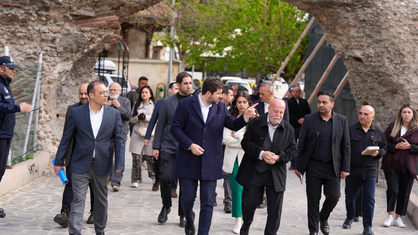 TARSUS’UN TURİZM BAŞARISI: ALTIN ELMA ÖDÜLÜ İLE TAÇLANIYOR