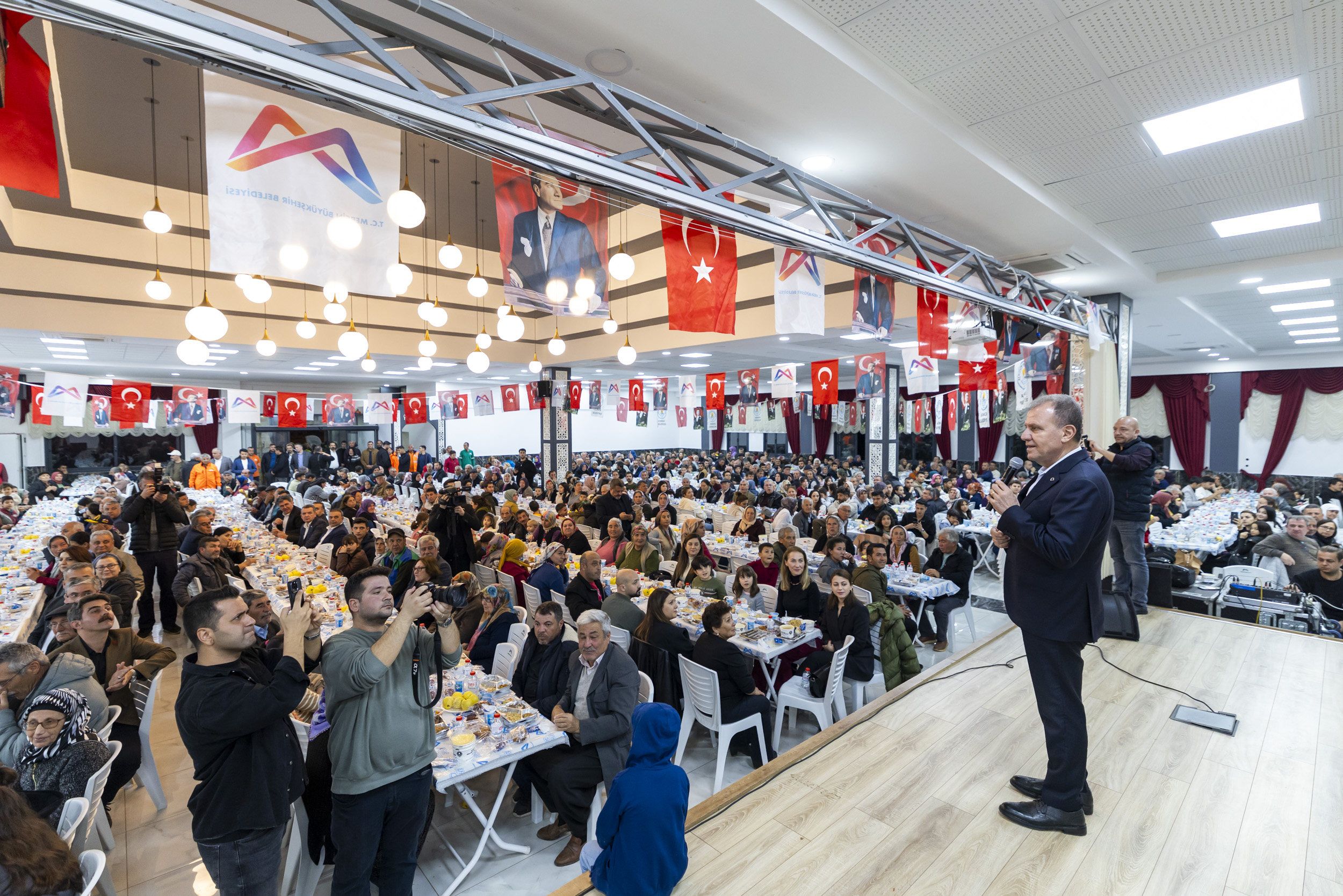 BAŞKAN SEÇER VE MERAL SEÇER, AYDINCIKLI YURTTAŞLARLA İFTAR SOFRASINDA BULUŞTU