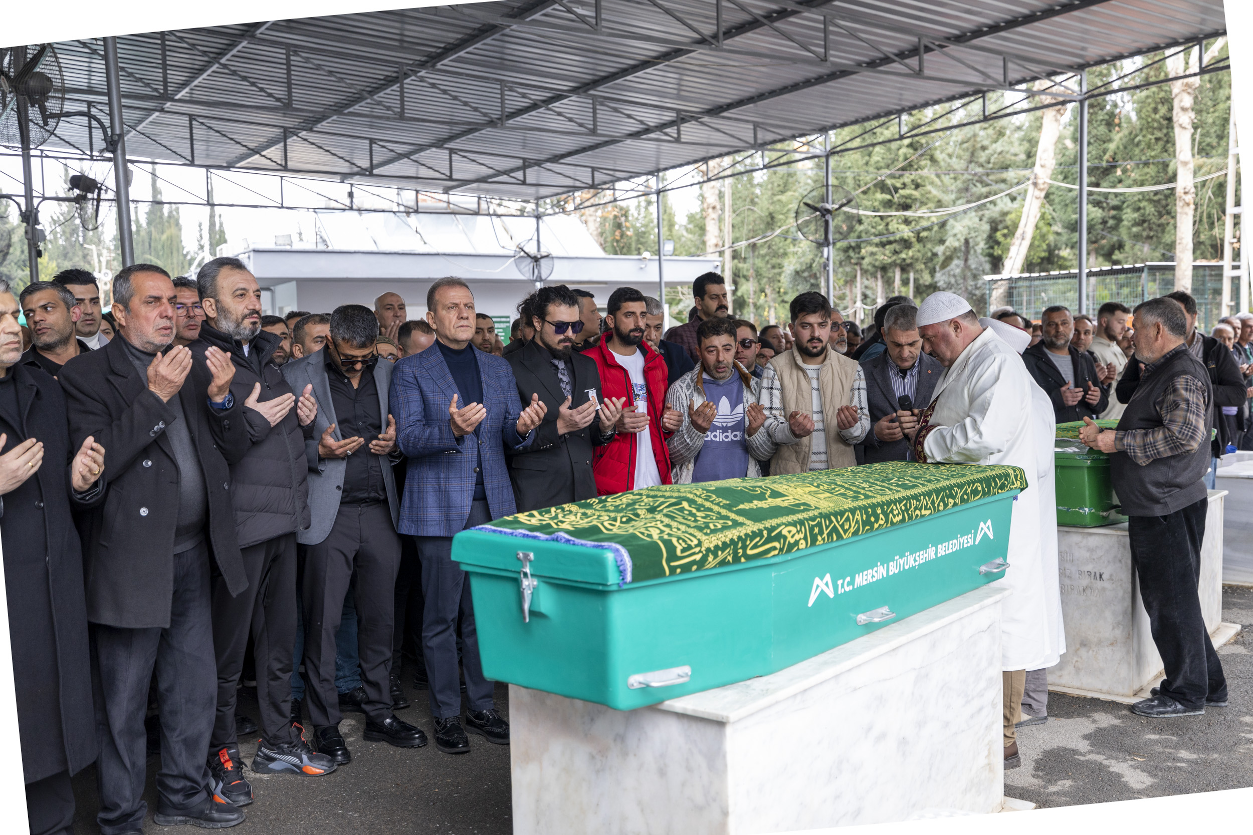 BAŞKAN SEÇER, ‘1 MİLYON MEHMET’İN CENAZESİNE KATILDI