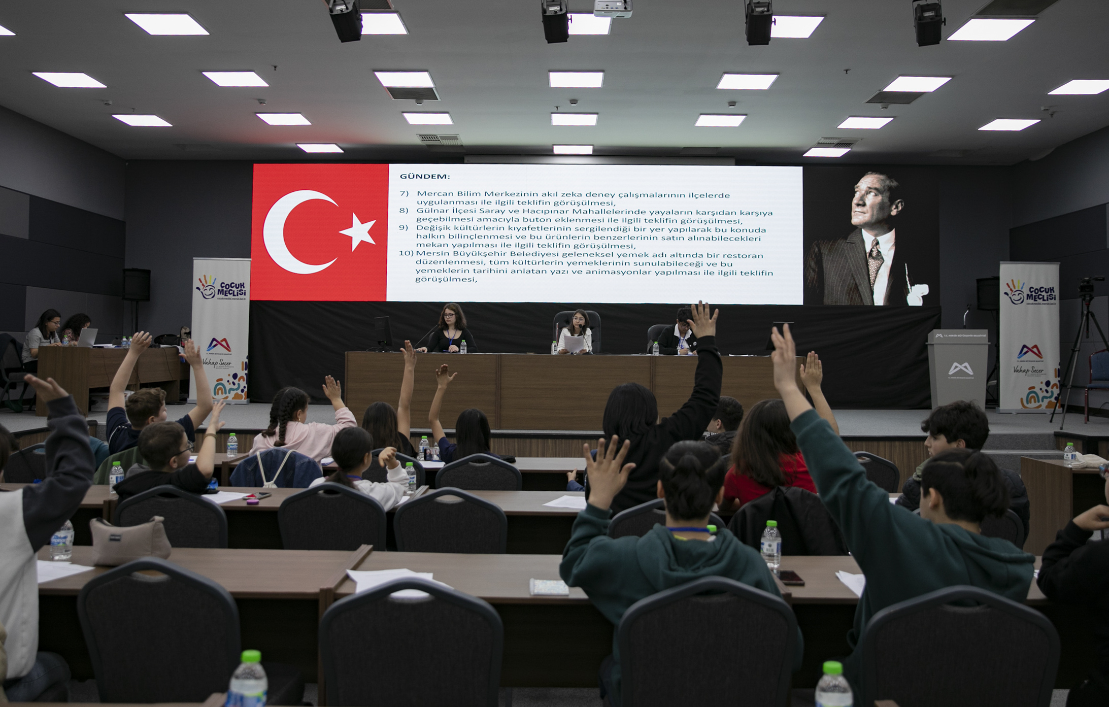 BÜYÜKŞEHİR ÇOCUK MECLİSİ’NDEN GELECEĞE YÖN VEREN FİKİRLER