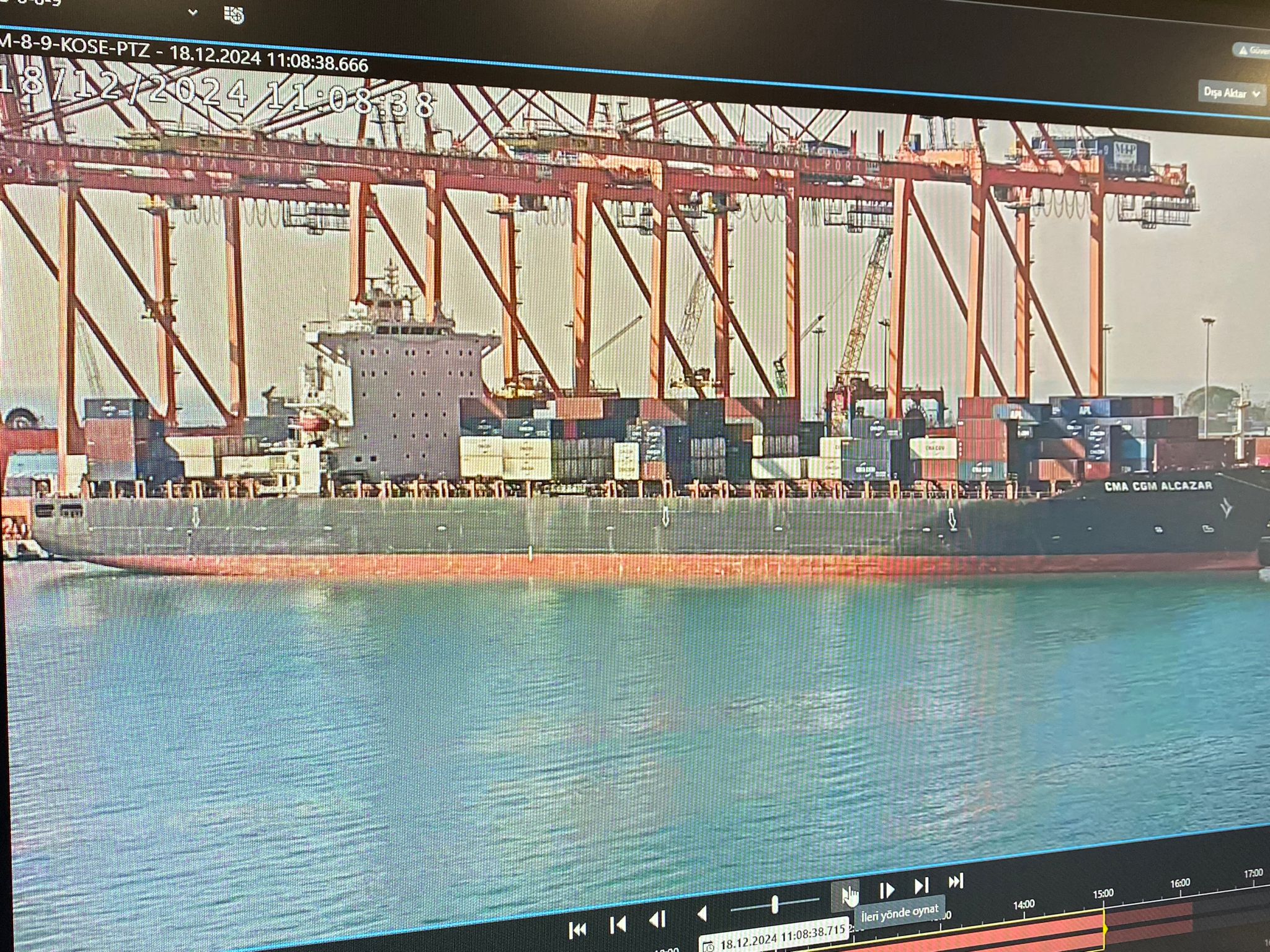 BÜYÜKŞEHİR’DEN DENİZİ KİRLETEN GEMİYE 20.5 MİLYON TL CEZA