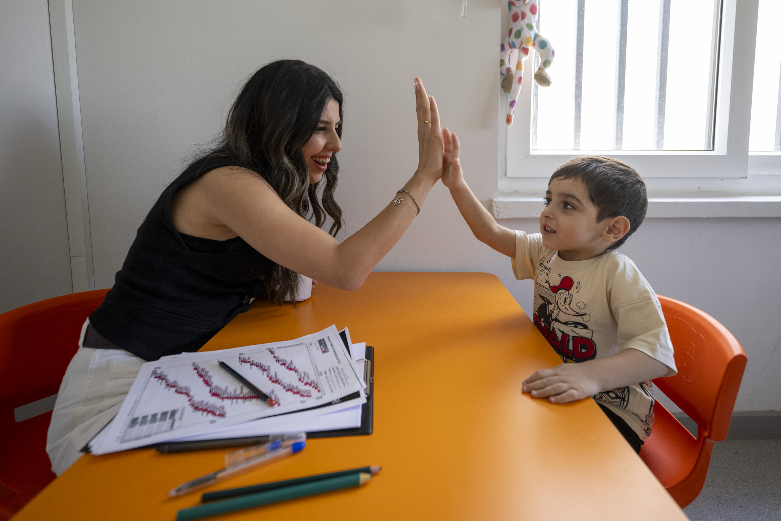 BÜYÜKŞEHİR OTİZM MERKEZİ’NDE ÇOCUKLARIN GELİŞİMİ YAKINDAN TAKİP EDİLİYOR