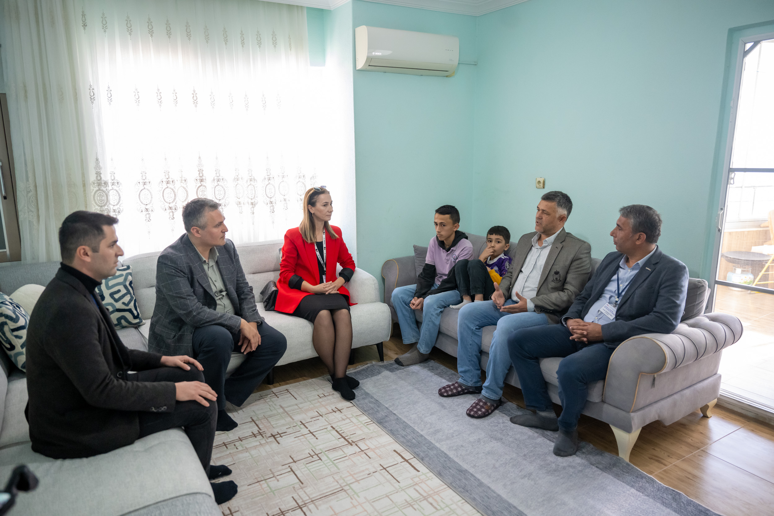 BÜYÜKŞEHİR, VELİ ZİYARETLERİ İLE AİLELERİ BİLGİLENDİRMEYE DEVAM EDİYOR