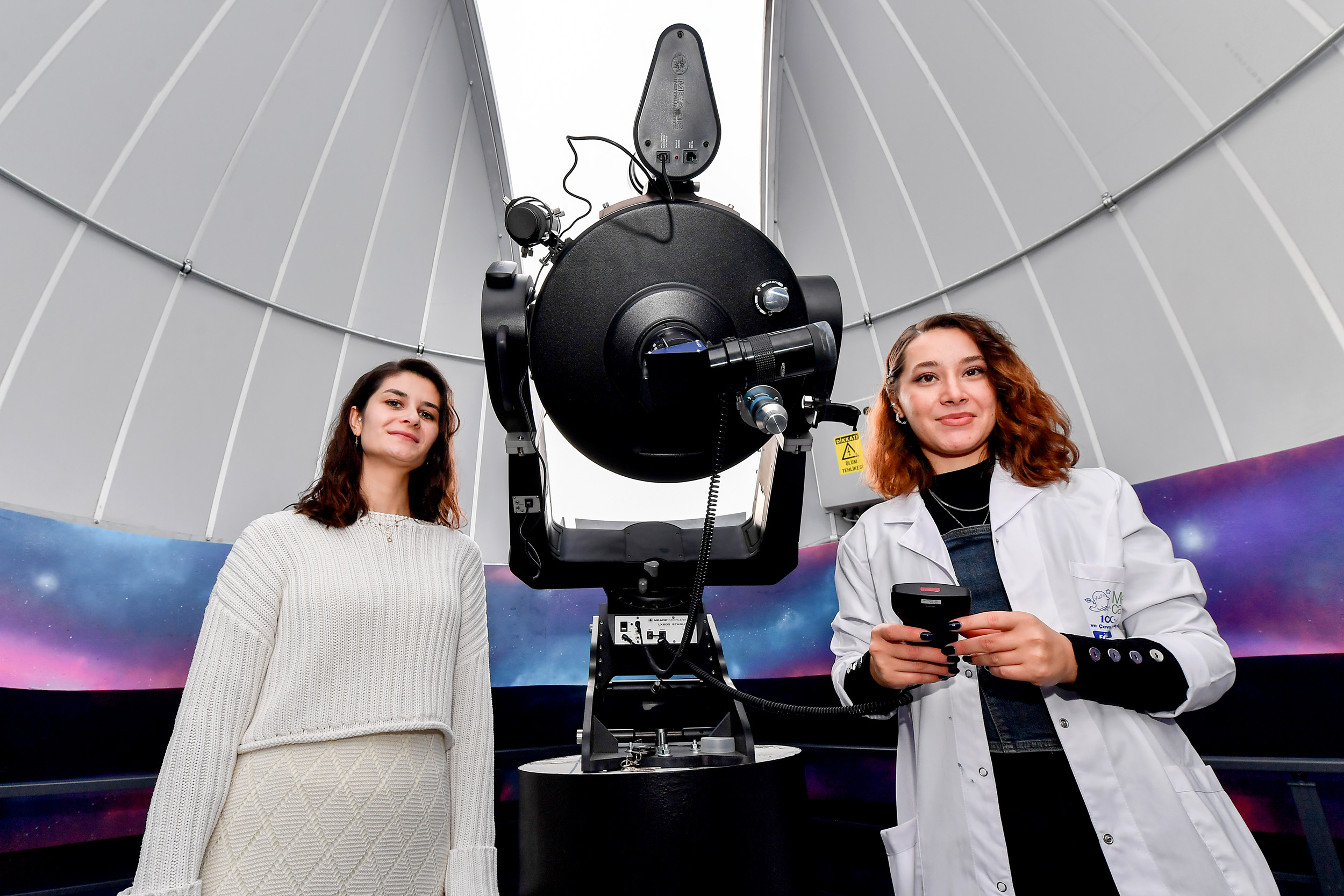 BÜYÜKŞEHİR’İN KADIN ASTRONOMLARI, ALANINDA YILDIZ GİBİ PARLIYOR