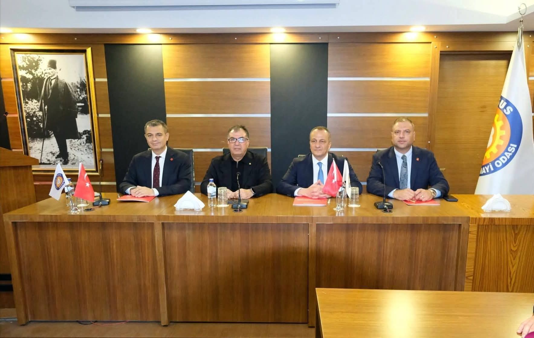 CHP İL VE İLÇE YÖNETİMİNDEN TARSUS TSO'YA ZİYARET