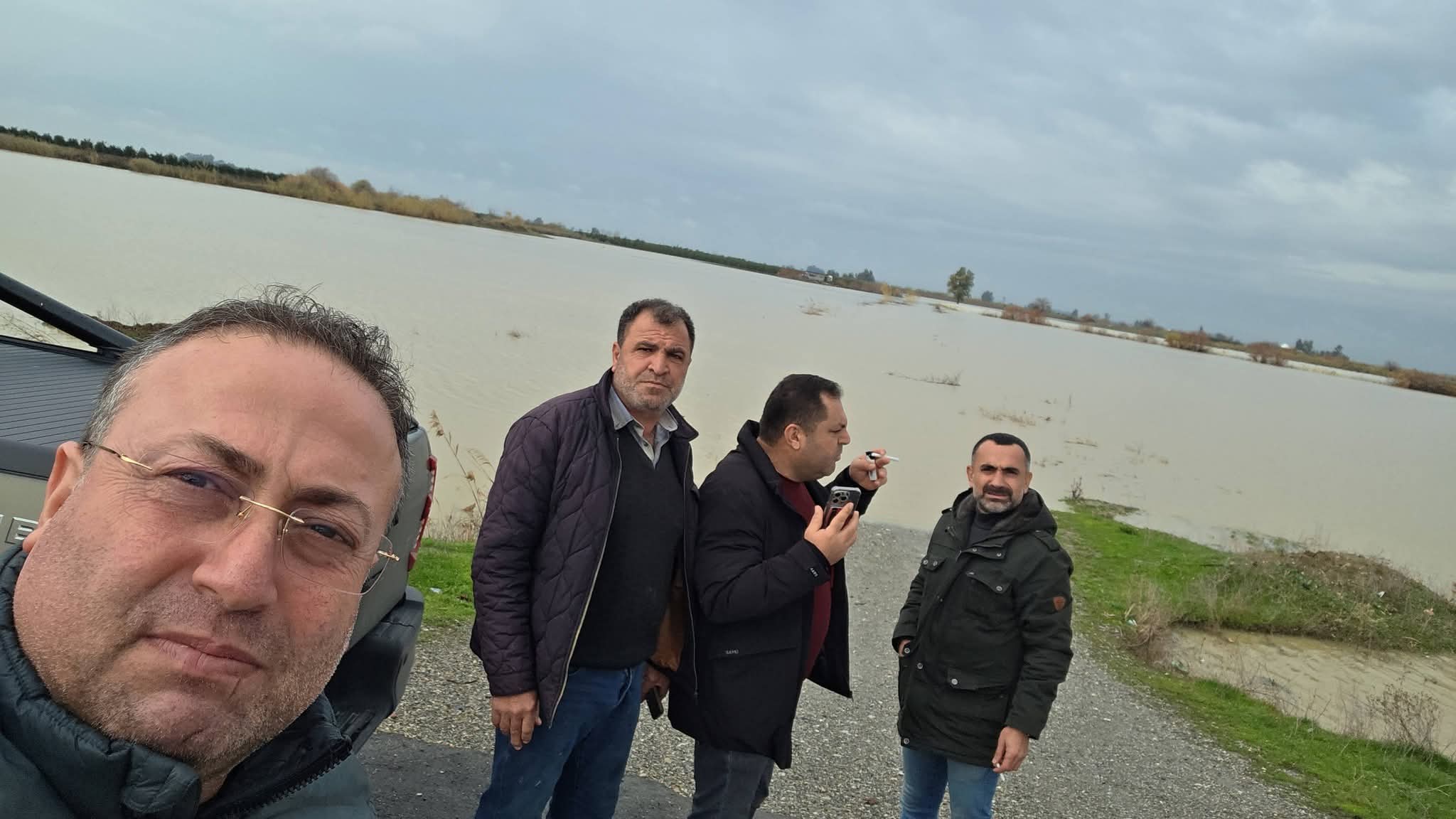 BAŞKAN VEYİS AVCI, AŞIRI YAĞAN YAĞMUR EKİLİ TARIM ARAZİLERİNDE BÜYÜK ZARARA YOL AÇTI