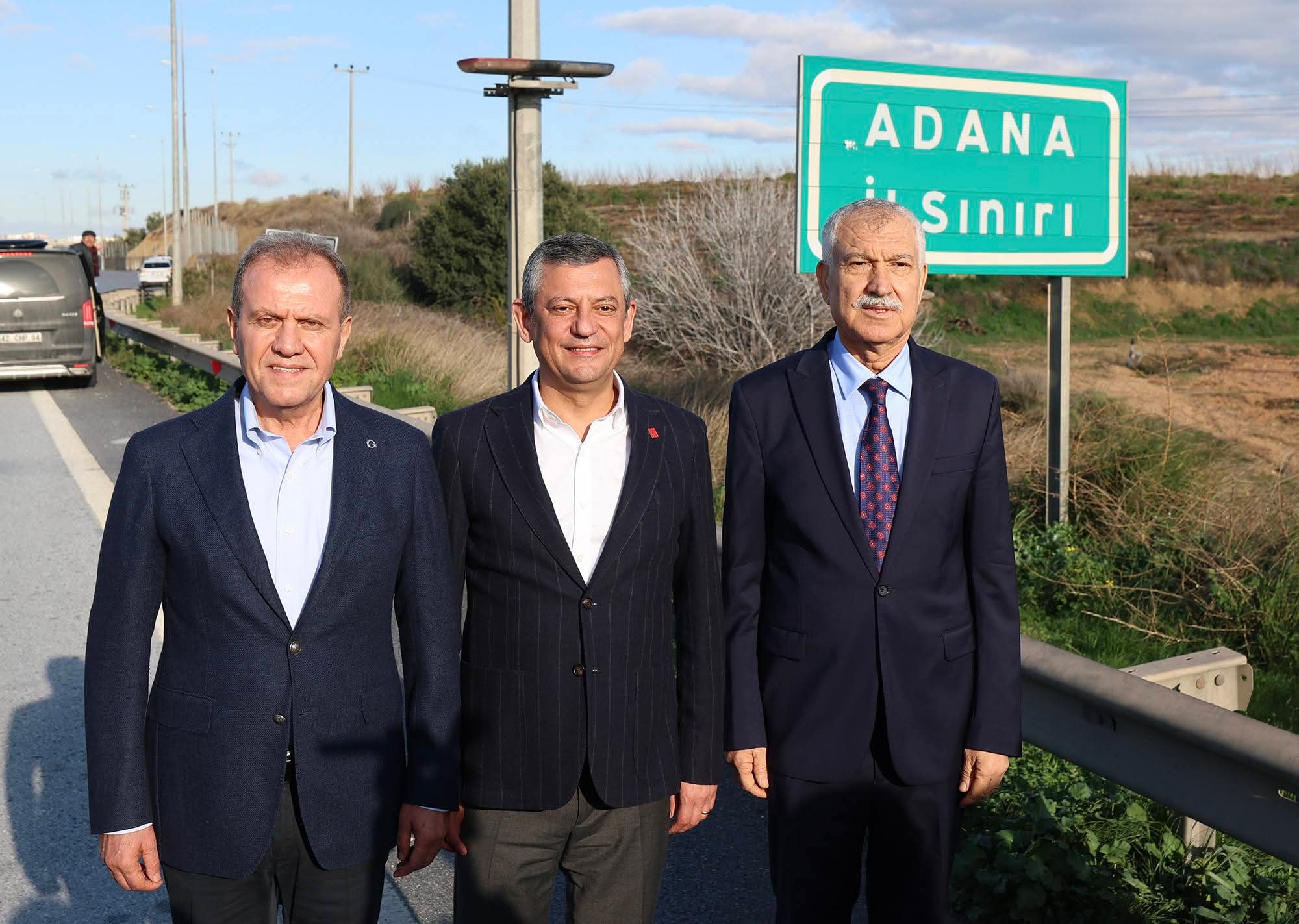 BAŞKAN SEÇER, KARALAR’IN TAHLİYESİ SONRASI ‘BÜYÜK KUCAKLAŞMA MİTİNGİ’NE KATILDI