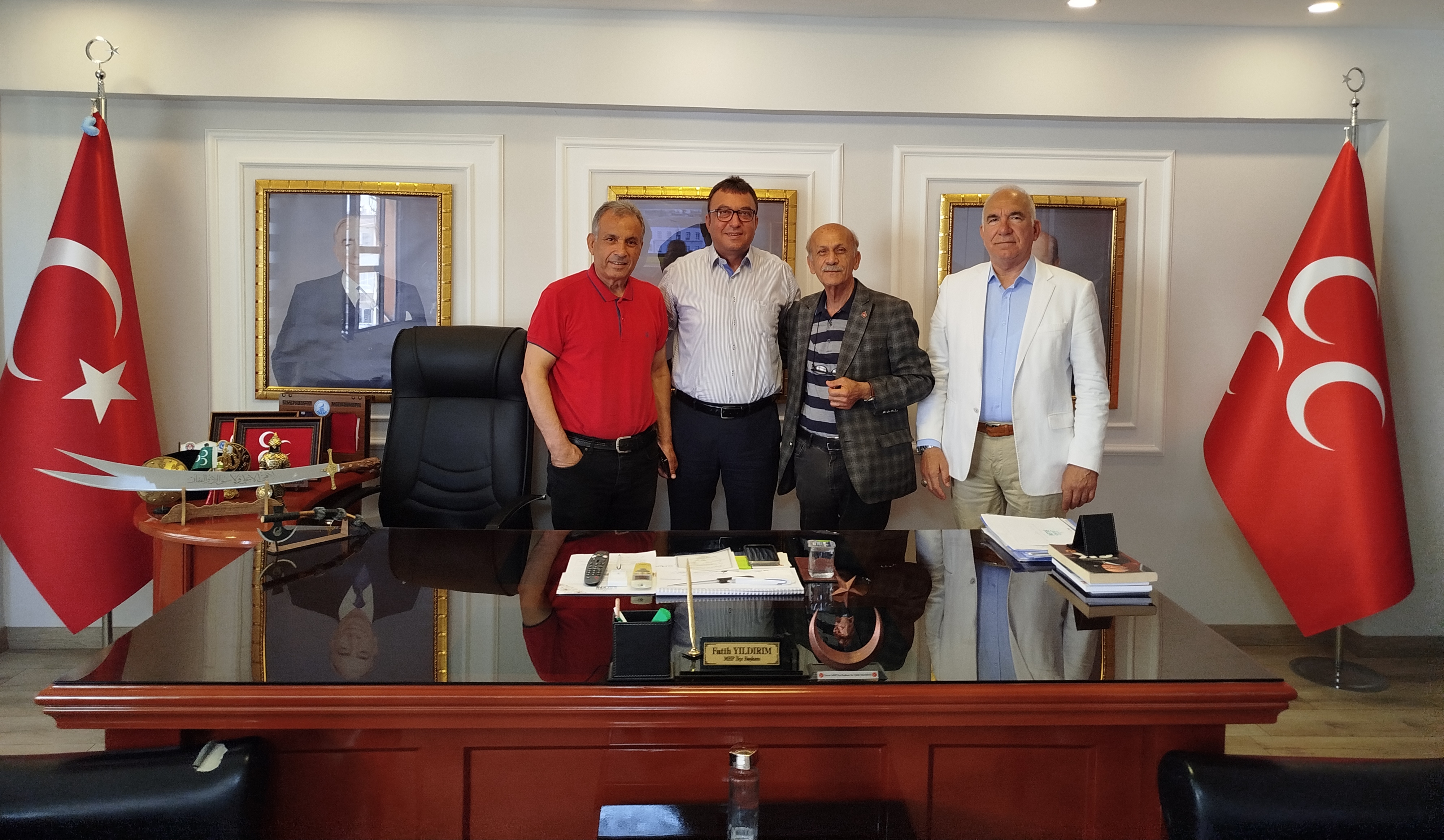 TARSUS MHP İLÇE BAŞKANI M. FATİH YILDIRIM'A GAZETECİLERDEN ZİYARET