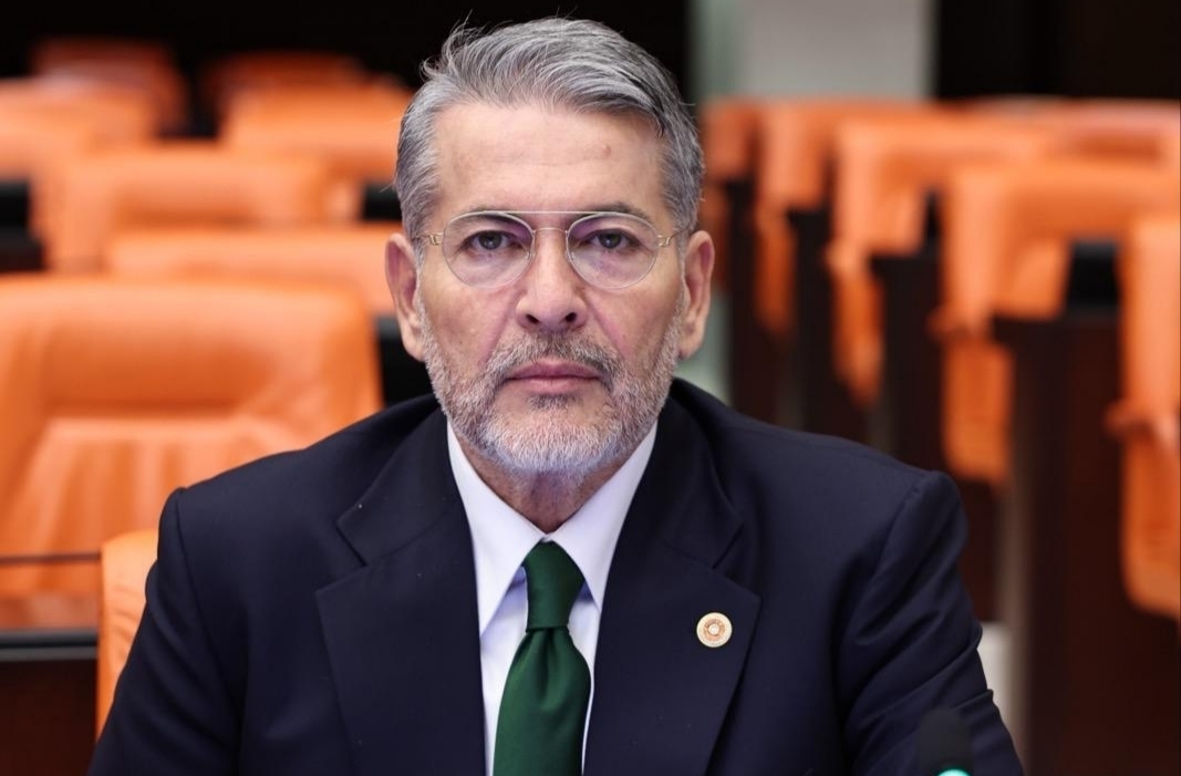 MHP MERSİN MİLLETVEKİLİ VE MYK ÜYESİ DR. LEVENT UYSAL’DAN MERSİN İÇİN SOSYAL HİZMET ÇAĞRISI