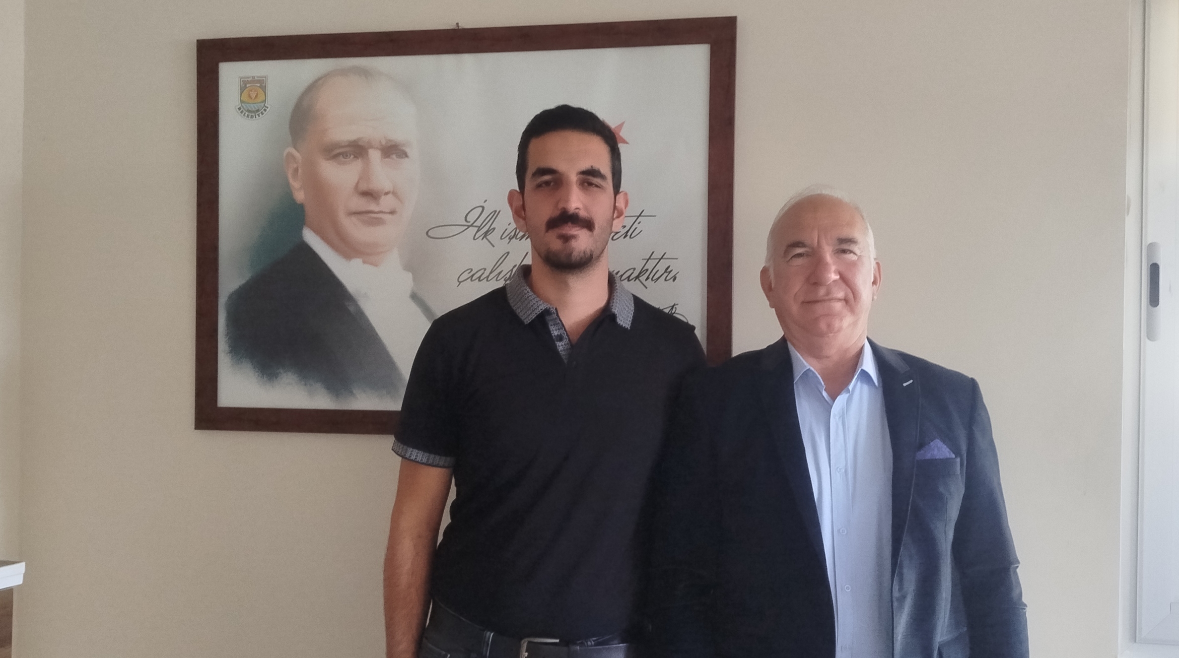 TARSUS BELEDİYE EKMEK FABRİKASI MÜDÜRÜ MELİH CAN KAYGISIZ TAKTİR TOPLUYOR