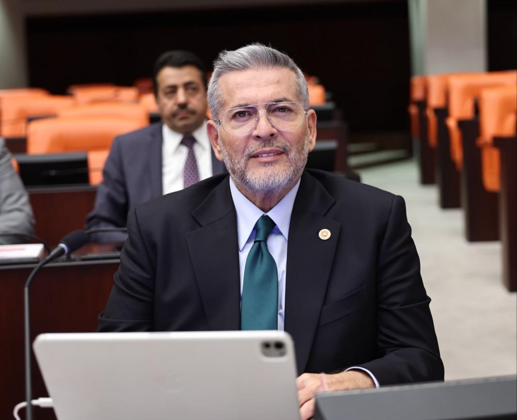 MHP MERSİN MİLLETVEKİLİ DR. LEVENT UYSAL’DAN KALICI YAZ SAATİ ÇAĞRISI: SAATLER BİR SAAT GERİ ALINMALI