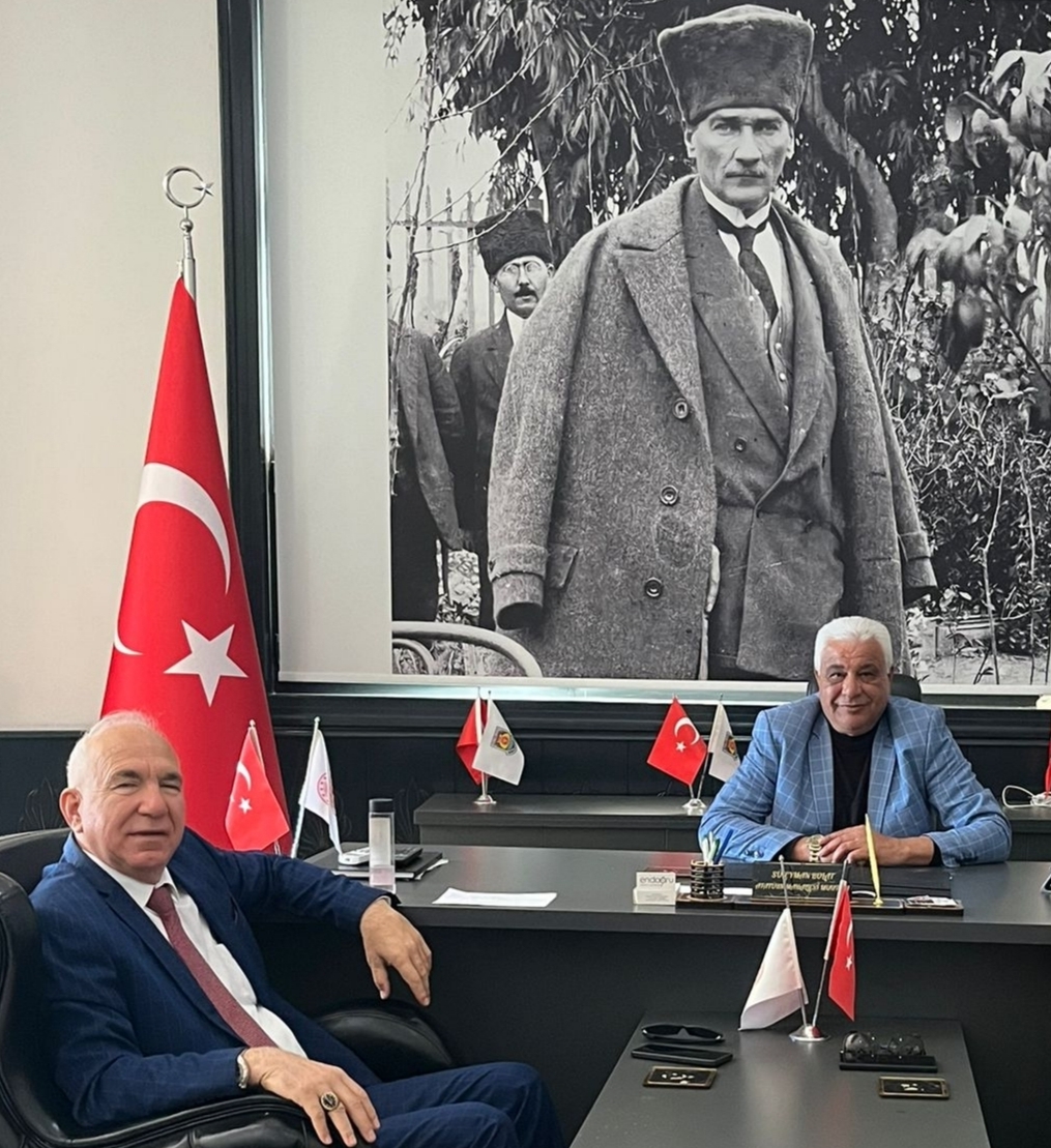 TARSUS ATATÜRK MAHALLESİ MUHTARI SÜLEYMAN BOLAT HİZMET İÇİN VARGÜCÜMÜZLE ÇALIŞIYORUZ