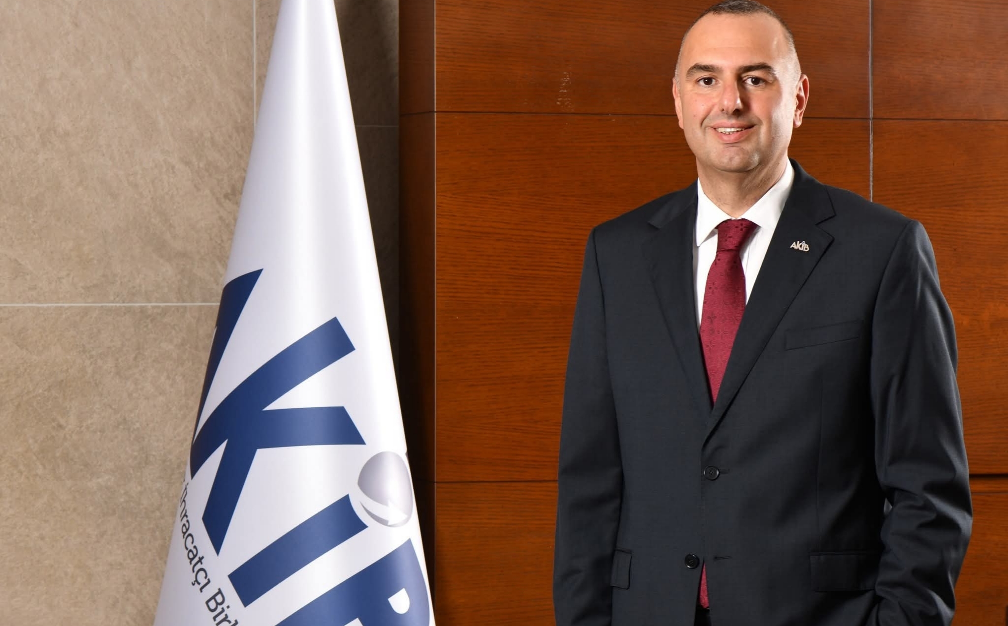 TÜRKİYE'NİN YAŞ MEYVE SEBZE İHRACATI İLK ÇEYREKTE YÜZDE 35 ARTIŞLA 1,3 MİLYAR DOLARA ULAŞTI