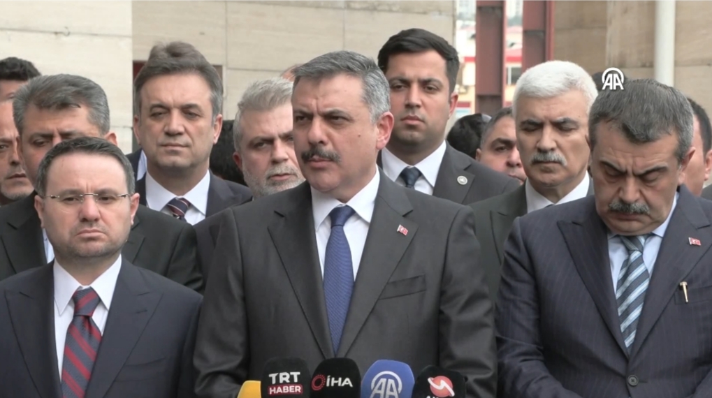 İÇİŞLERİ BAKANI MUSTAFA ÇİFTÇİ SİLAHLI SALDIRI İLE İLGİLİ BASIN AÇIKLAMASI YAPTI