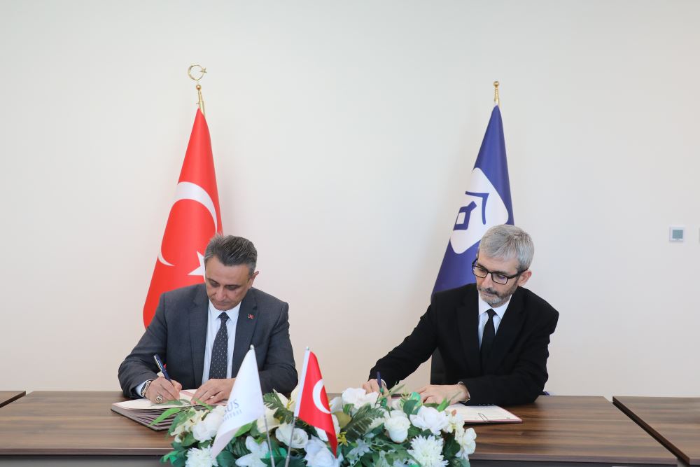     TARSUS ÜNİVERSİTESİ BİLİM ORMANI İÇİN AĞAÇLANDIRMA PROTOKOLÜ İMZALANDI