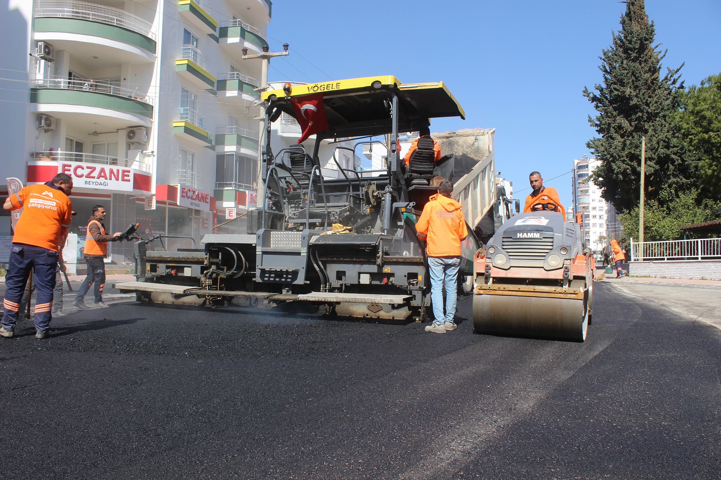 MEZİTLİ YENİ MAHALLE’DE YOL YENİLEME ÇALIŞMASI GERÇEKLEŞTİRDİ