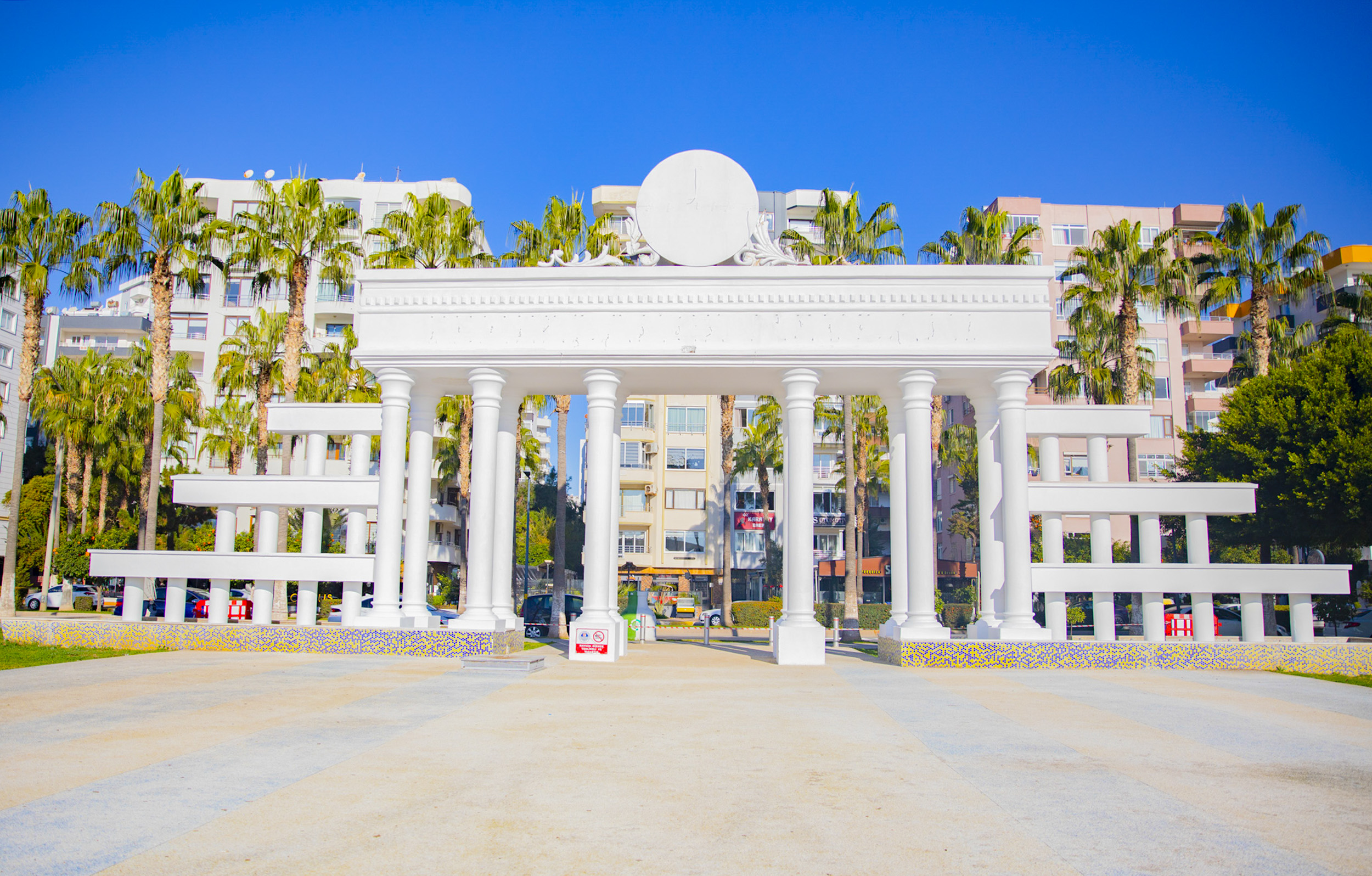 MERSİN BÜYÜKŞEHİR, TARAFTAR MEYDANLARINDA ÇALIŞMA BAŞLATTI