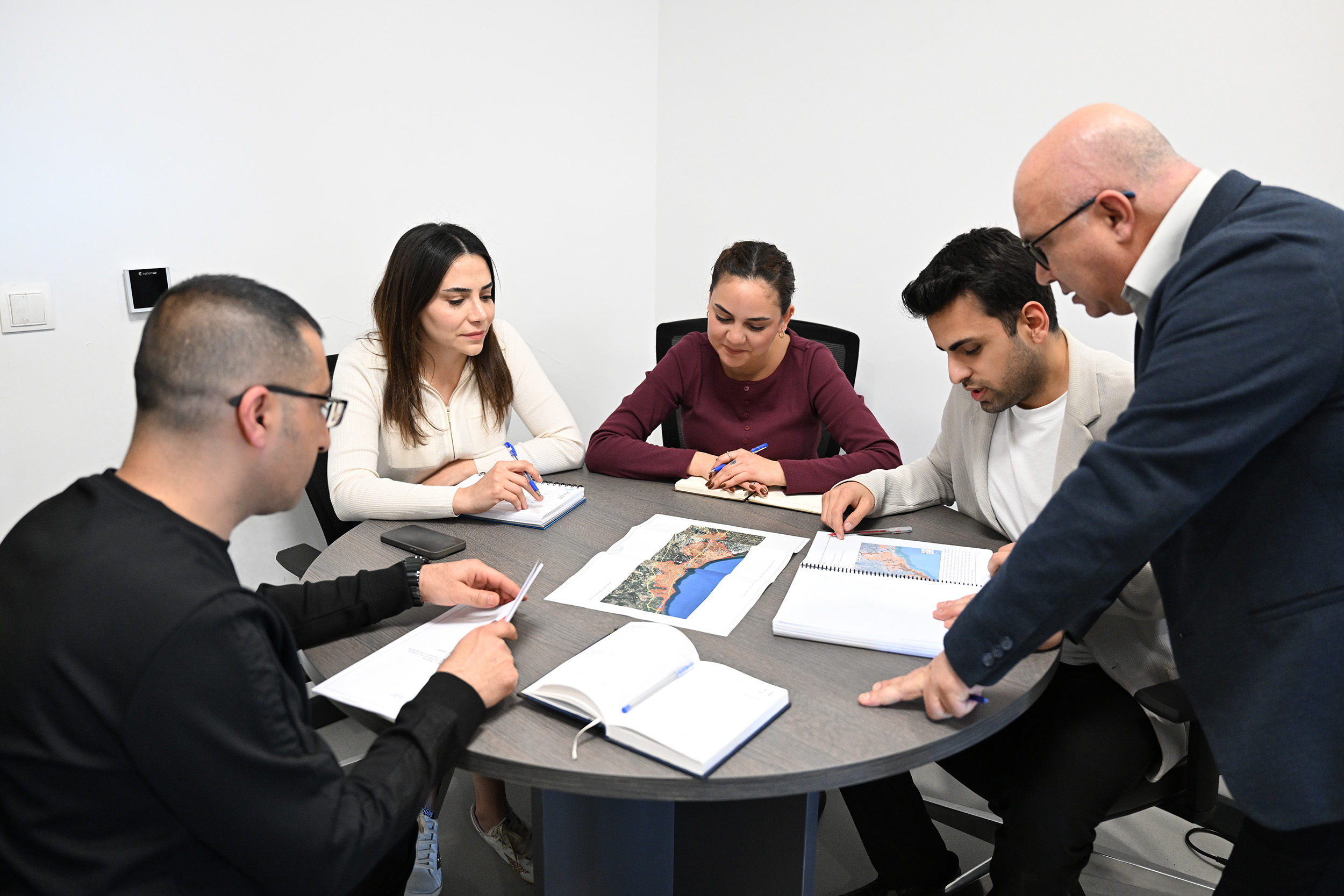 MERSİN’İN DÖNÜŞÜM ROTASI BÜYÜKŞEHİR’İN ‘KENTSEL DÖNÜŞÜM STRATEJİ BELGESİ’ İLE ÇİZİLİYOR