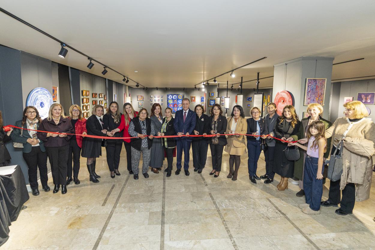 BAŞKAN SEÇER VE MERAL SEÇER ‘SESSİZ MİRASIN SESİ’ SERGİSİNE KATILDI