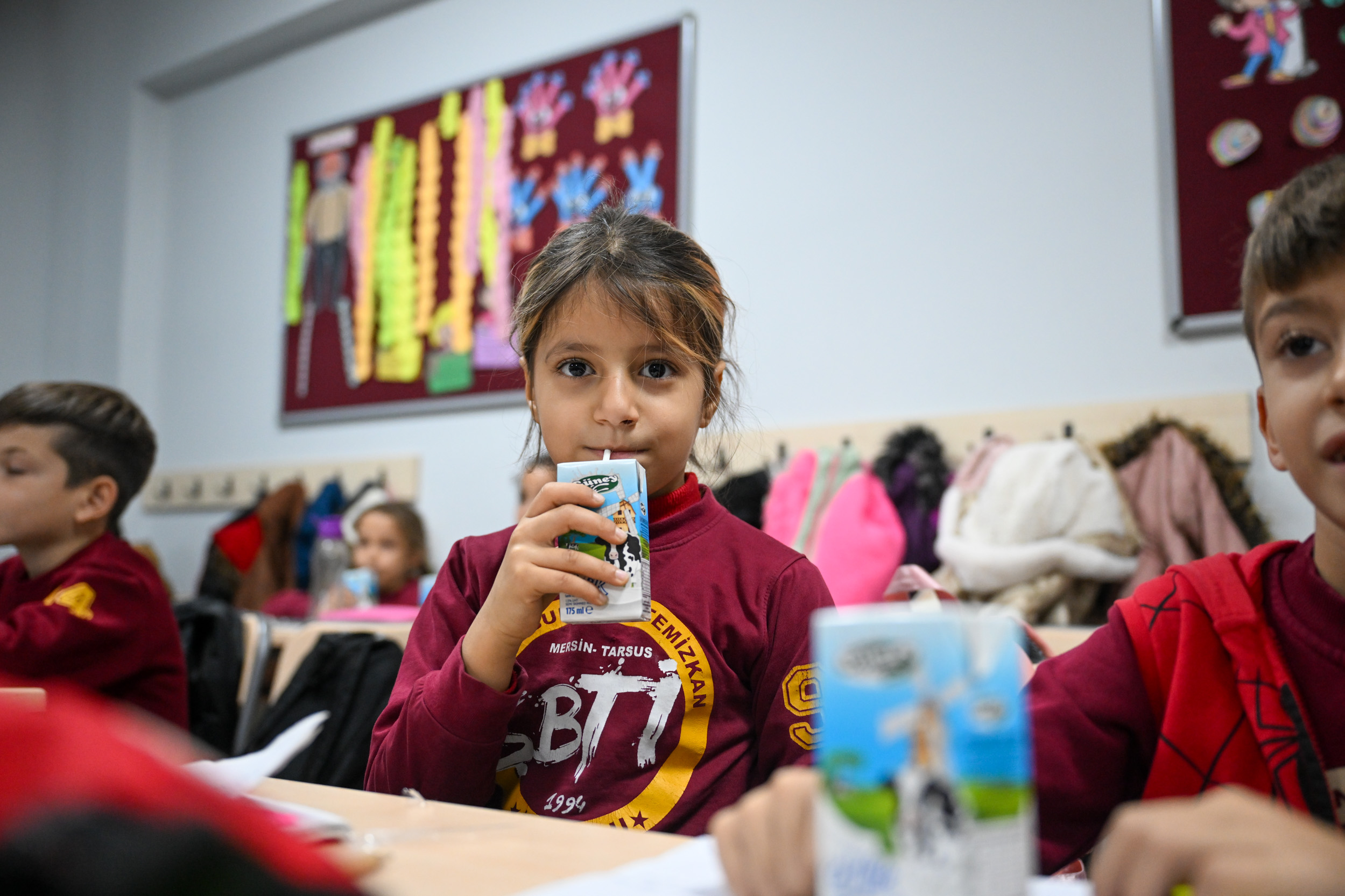 “SÜT SENİN GURUR MERSİN’İN” PROJESİ İLE MERSİN’DE HER ÇOCUK SÜTE ERİŞİYOR