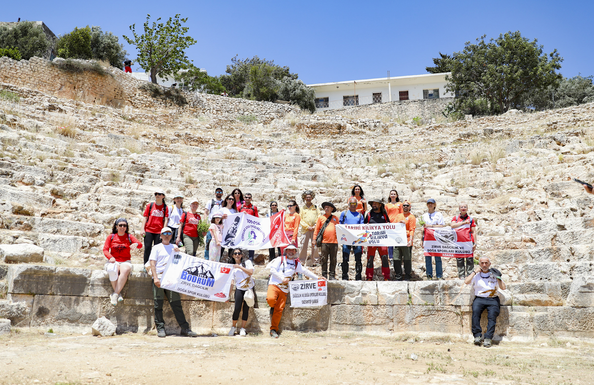 TARİHİ KİLİKYA PROJESİ’ İLE DOĞA TUTKUNLARI, MERSİN’İN DOĞAL VE TARİHİ GÜZELLİKLERİNİ KEŞFETTİ